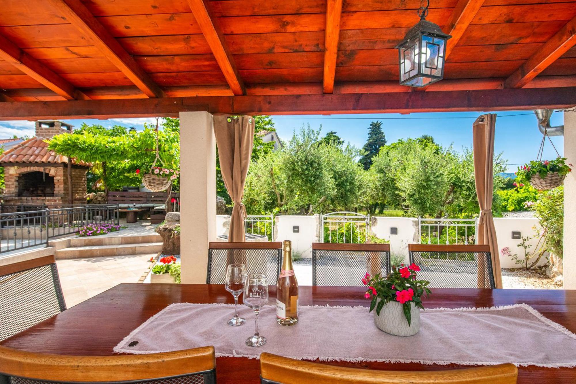 Holiday House Anabella Krk Town Exterior photo