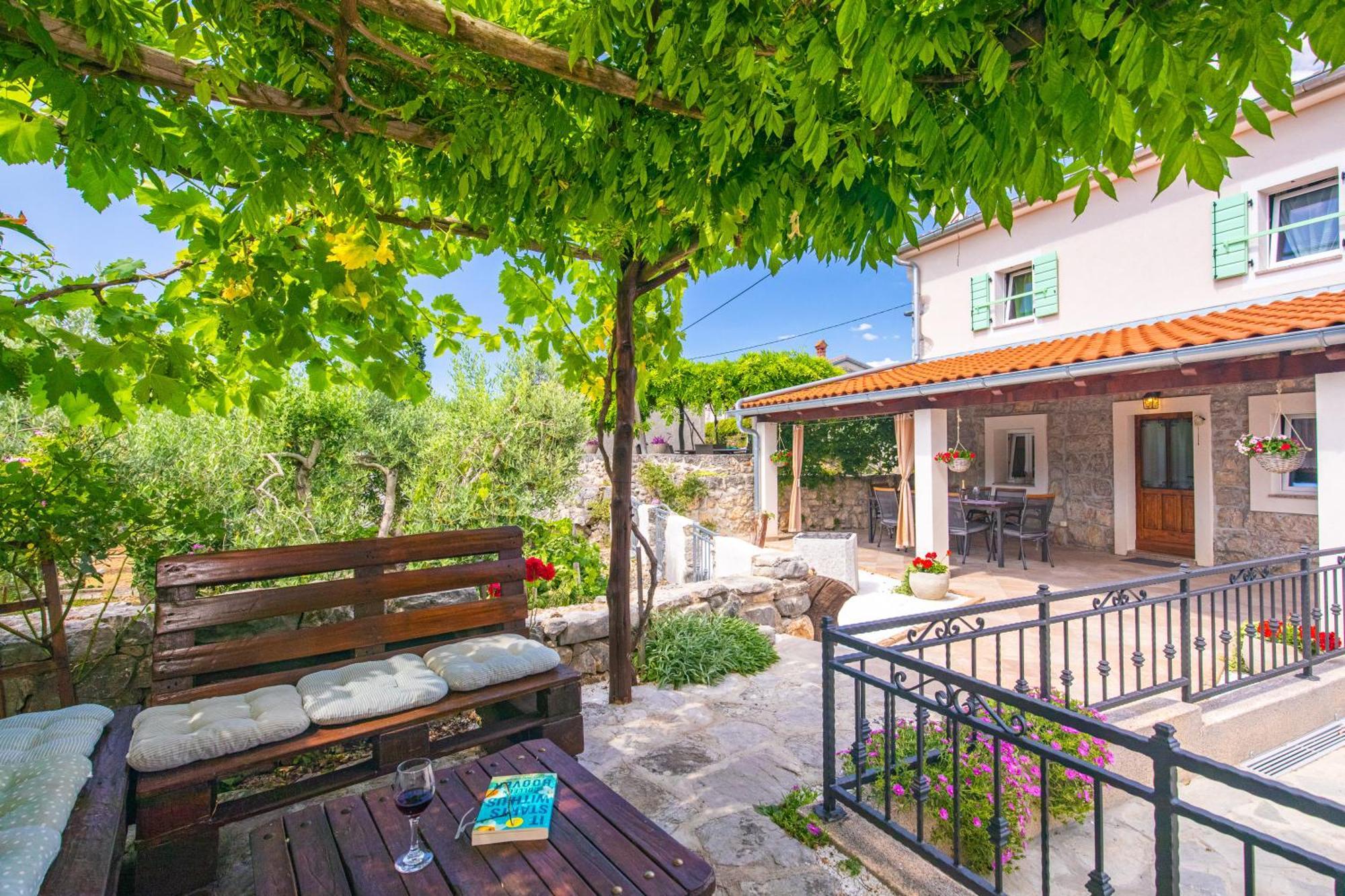 Holiday House Anabella Krk Town Exterior photo