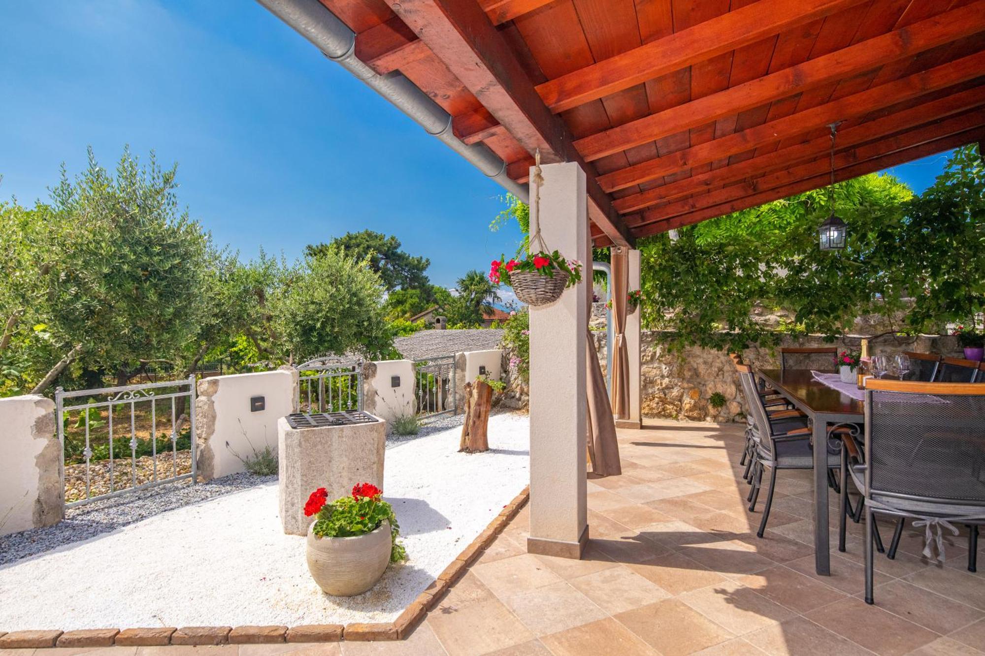 Holiday House Anabella Krk Town Exterior photo