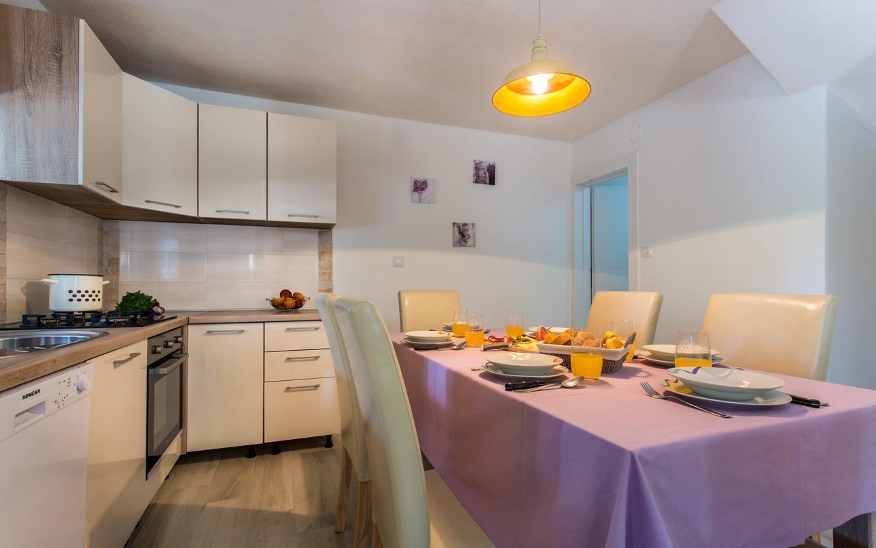 Holiday House Anabella Krk Town Exterior photo